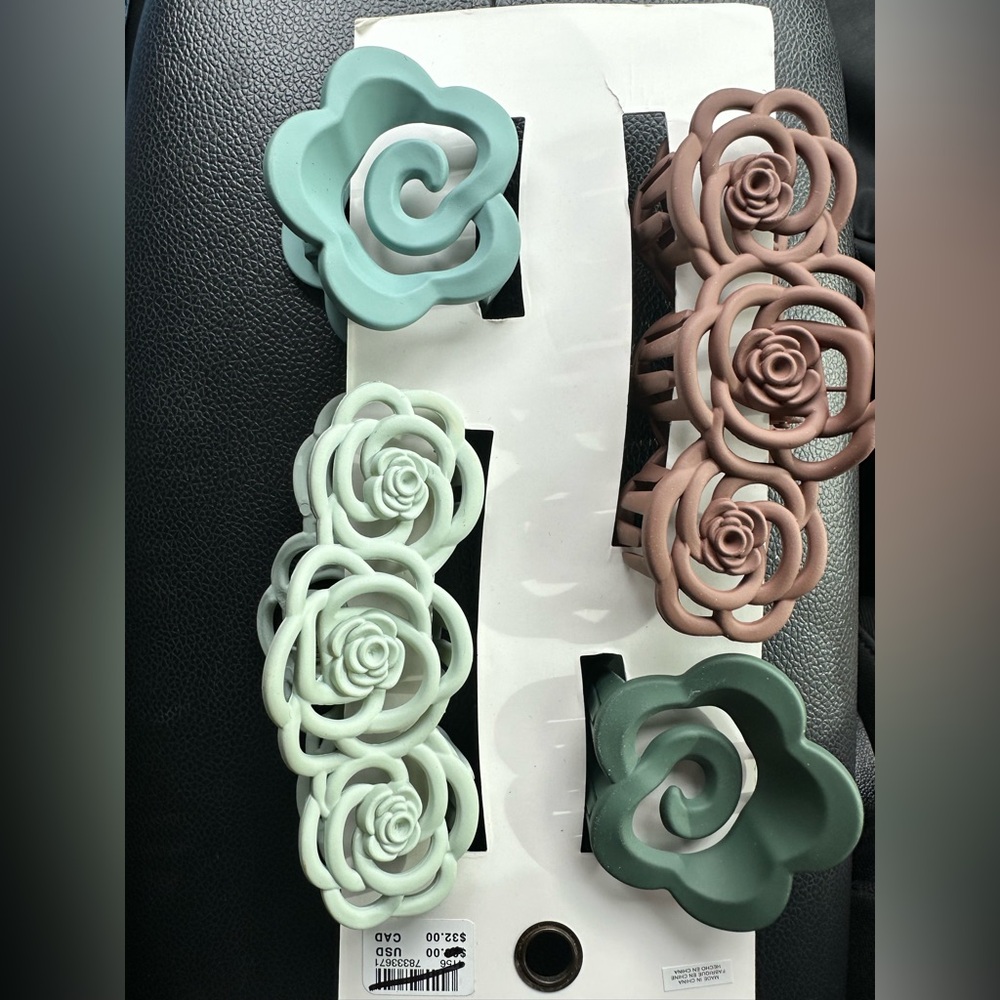 New- Anthropologie Floral Hair Clips - Picture 3 of 5